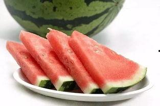 教别人怎么吃瓜,解锁夏日清凉新姿势