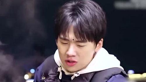 钟汉良郭麒麟吃瓜